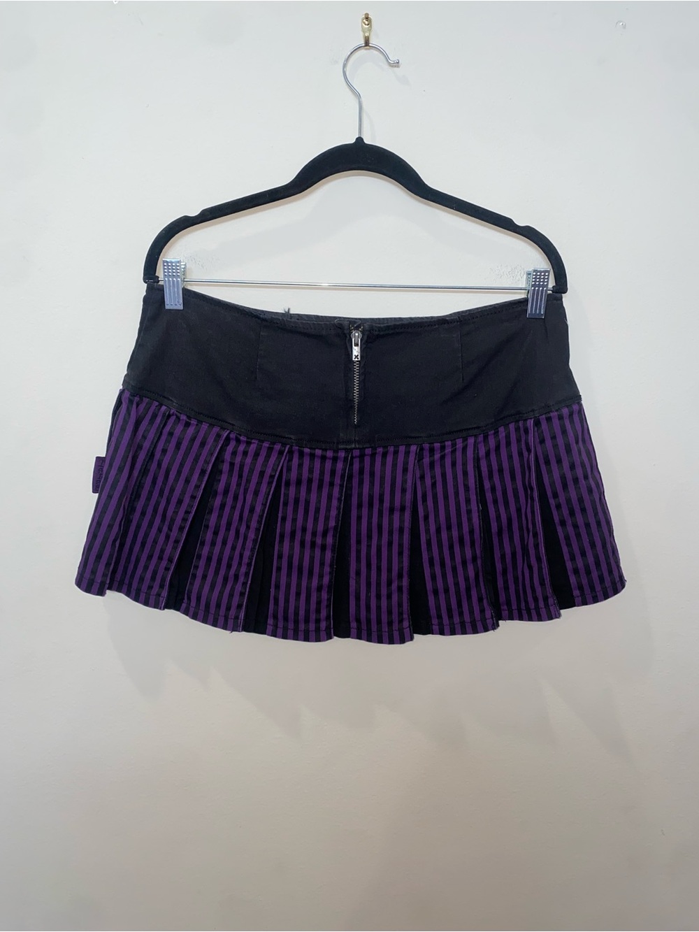 Rare Vintage Y2K Tripp NYC Purple & Black Striped Pleated Mini Skirt - Picture 4 of 6